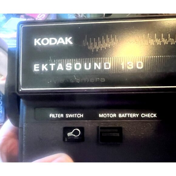 Vintage Kodak Ektasound 130 Movie Camera Outfit w/ Microphone & Box – Super 8 - Picture 6 of 7